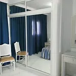 Viviendas Vistas Apartment *